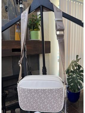 DKNY Elissa Logo Print Crossbody Bag White Tan Neutral Canvas Camera Handbag